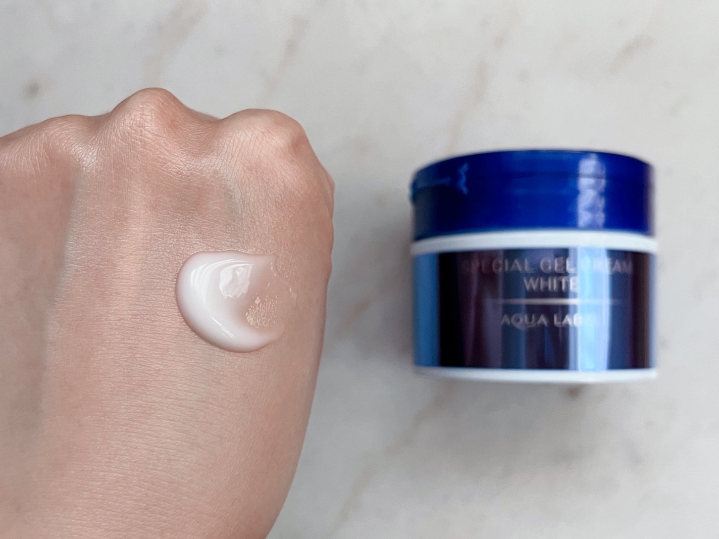 スペシャルジェルクリームA (ホワイト)(医薬部外品)/アクアレーベル/オールインワン化粧品を使ったクチコミ(2枚目)