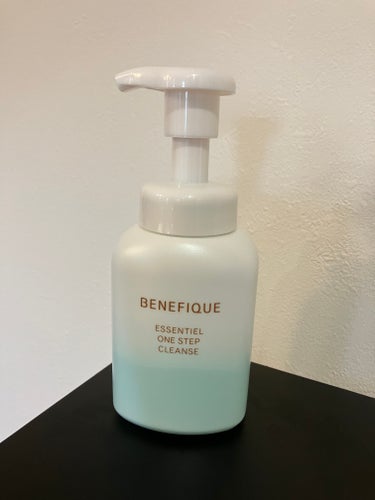 BENEFIQUE エッセンシャル ワンステップクレンズのクチコミ「☆BENEFIQUE
エッセンシャル ワンステップクレンズ

泡で出てくるタイプの洗顔が大好き.....」（1枚目）