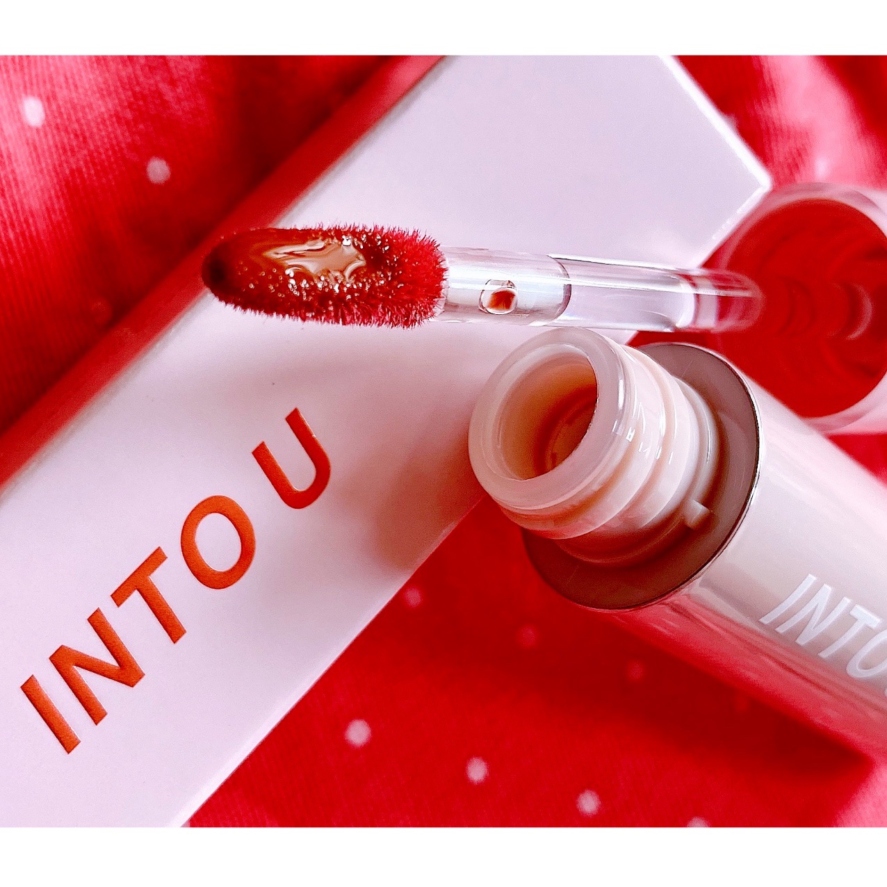 ジューシーパンピンググロス/INTO U/リップグロスを使ったクチコミ（3枚目）