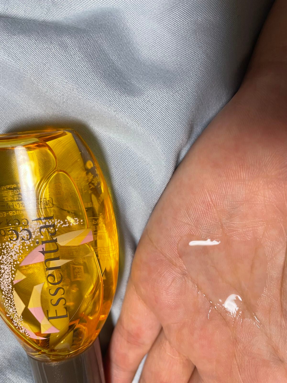 CCオイル/エッセンシャル/ヘアオイルを使ったクチコミ(2枚目)