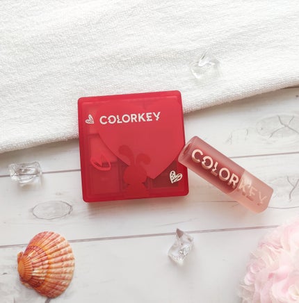 干支シリーズ卯年9色アイシャドウパレット/COLORKEY/アイシャドウパレットを使ったクチコミ(4枚目)