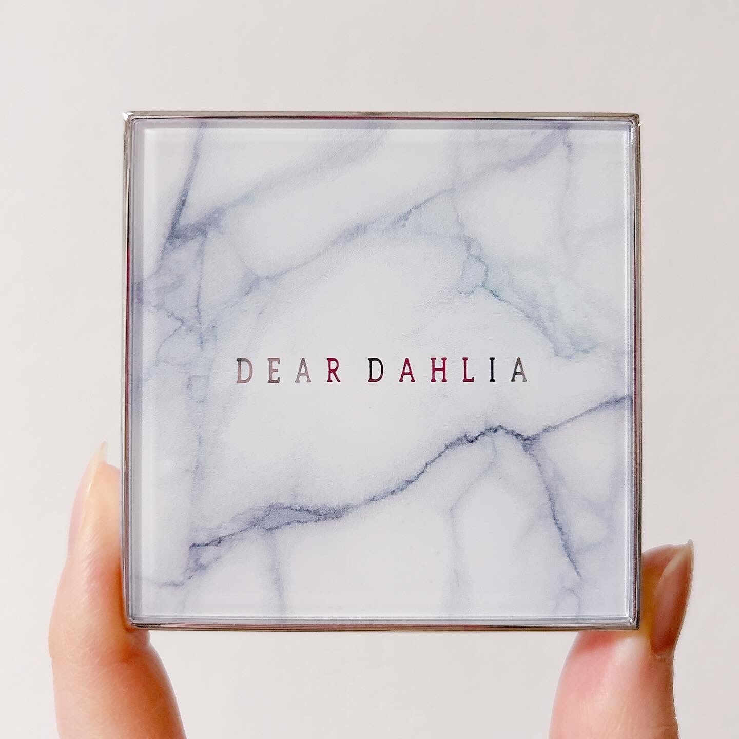 スキンルミナスハイライター/DEAR DAHLIA/パウダーハイライトを使ったクチコミ（2枚目）