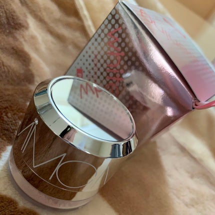 ナチュラルホワイトニング ミネラルパウダーサンスクリーン(ポンポンタイプ)/MiMC/日焼け止めパウダーを使ったクチコミ(1枚目)