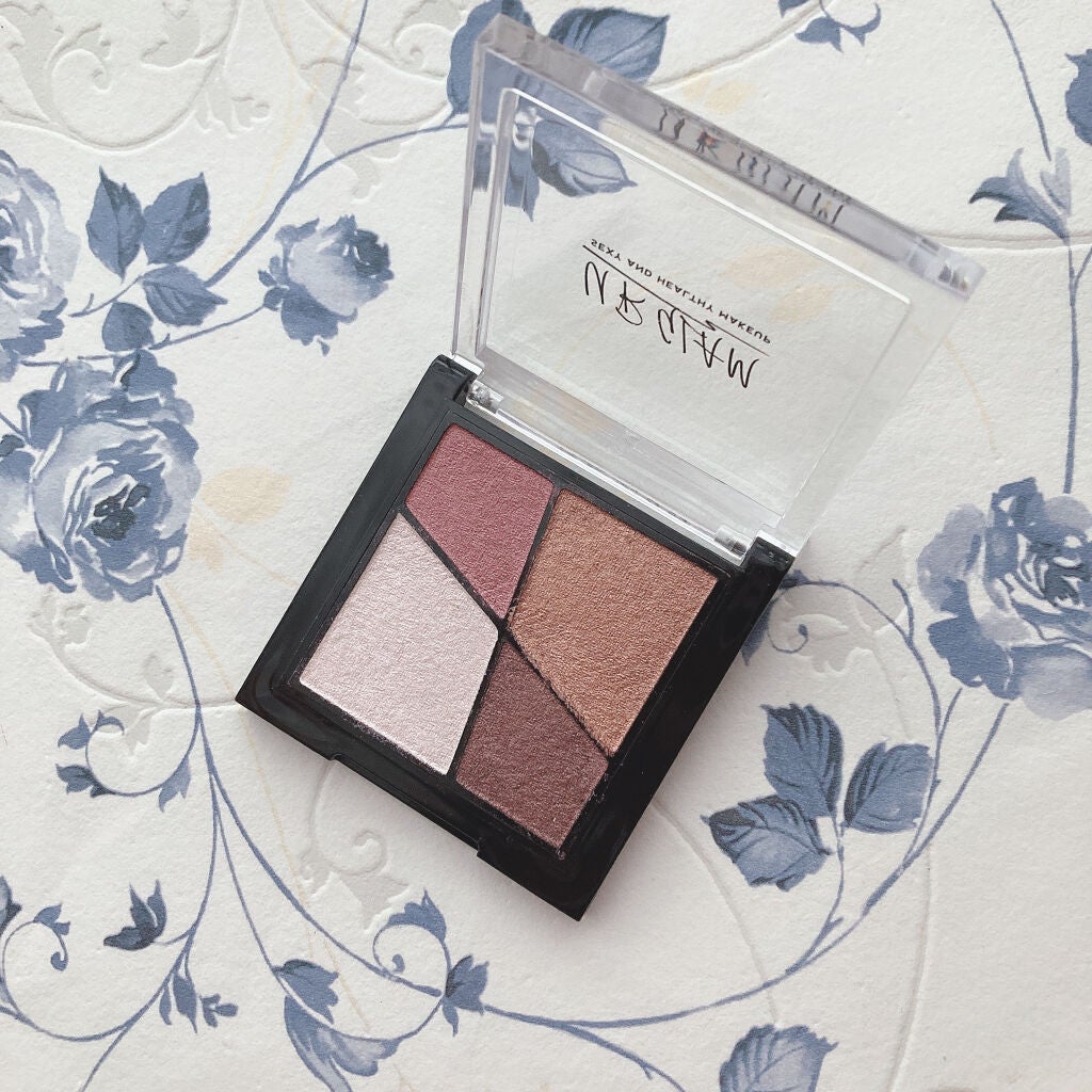 UR GLAM VELVET EYE COLOR PALETTE/U R GLAM/アイシャドウパレットを使ったクチコミ(2枚目)