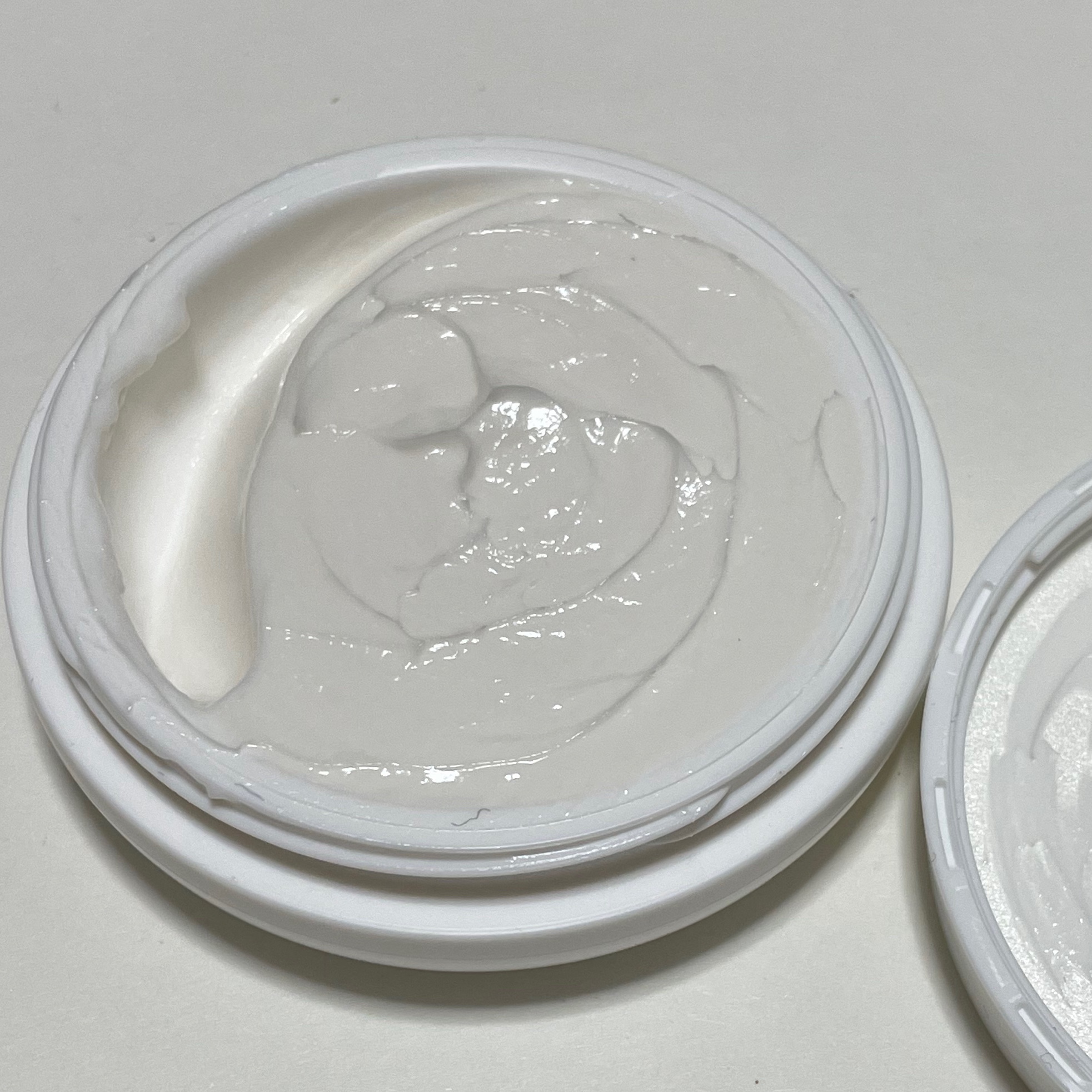 ゼロホワイトティー ハンドクリーム/SHIRO/ハンドクリームを使ったクチコミ（3枚目）