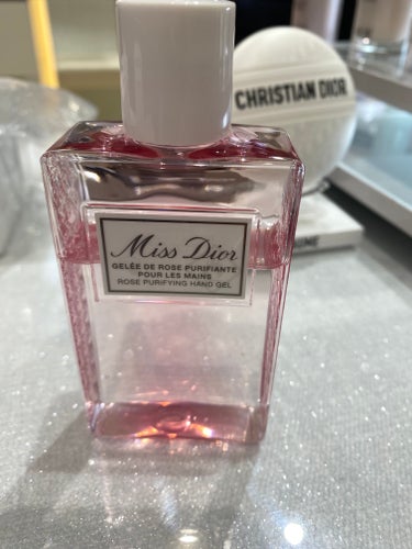 Dior ミス ディオール ハンド ジェルのクチコミ「Dior
ミス ディオール ハンド ジェル

可愛すぎるパケ🌺𓈒𓏸

消毒お願いします🙏ってこ.....」（1枚目）