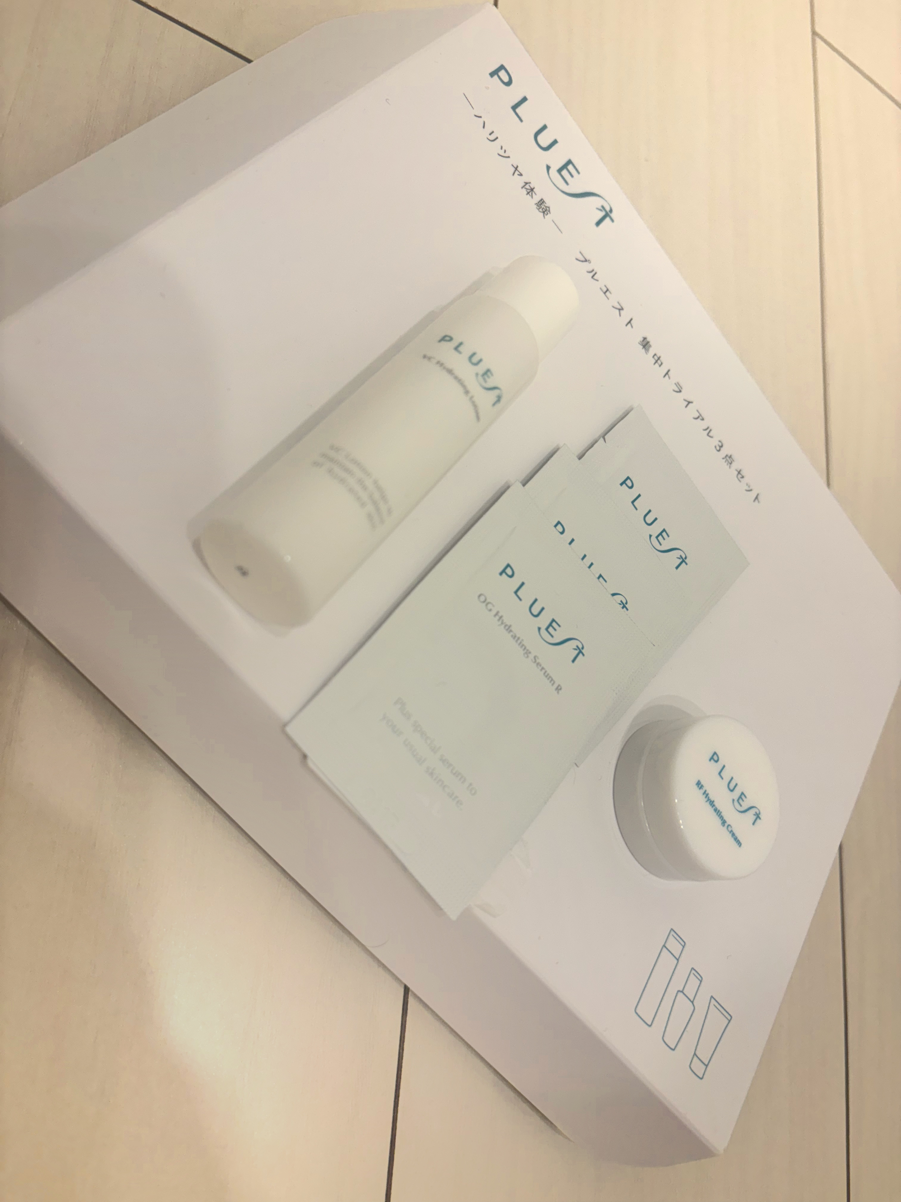 PLUEST VC ハイドレーティングローションのクチコミ「〜プルエスト トライアルセット〜

ハリ•ツヤ•潤いを全部叶えることができるスキンケア✨✨

.....」（1枚目）