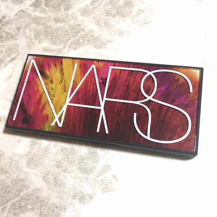 NARS ロスト イン ラスター フェースパレットのクチコミ「☆2つから5つに変更!
使い続けていると、アイシャドウパレットとしての素晴らしさに気づいたの.....」(1枚目)
