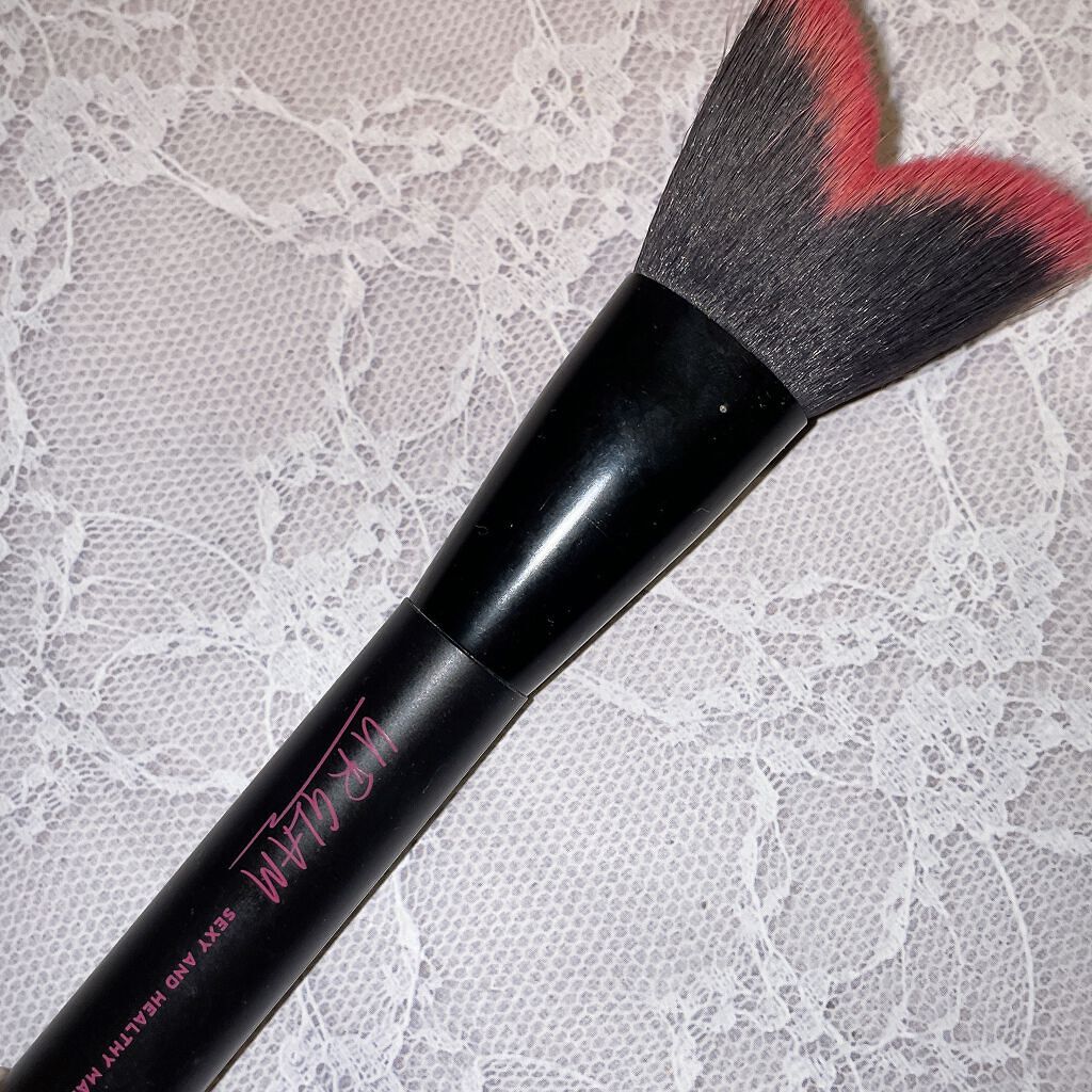 UR GLAM V POWDER BRUSH(Vパウダーブラシ)/U R GLAM/メイクブラシを使ったクチコミ(1枚目)