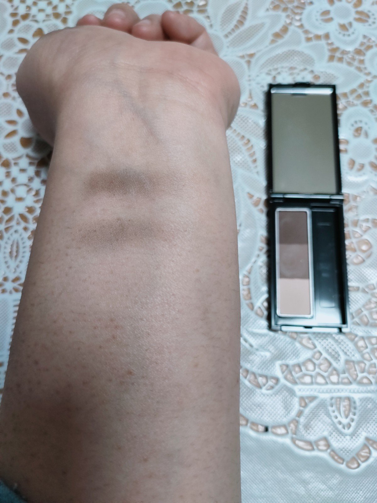 ケイト デザイニングアイブロウ3D/KATE/パウダーアイブロウを使ったクチコミ（3枚目）