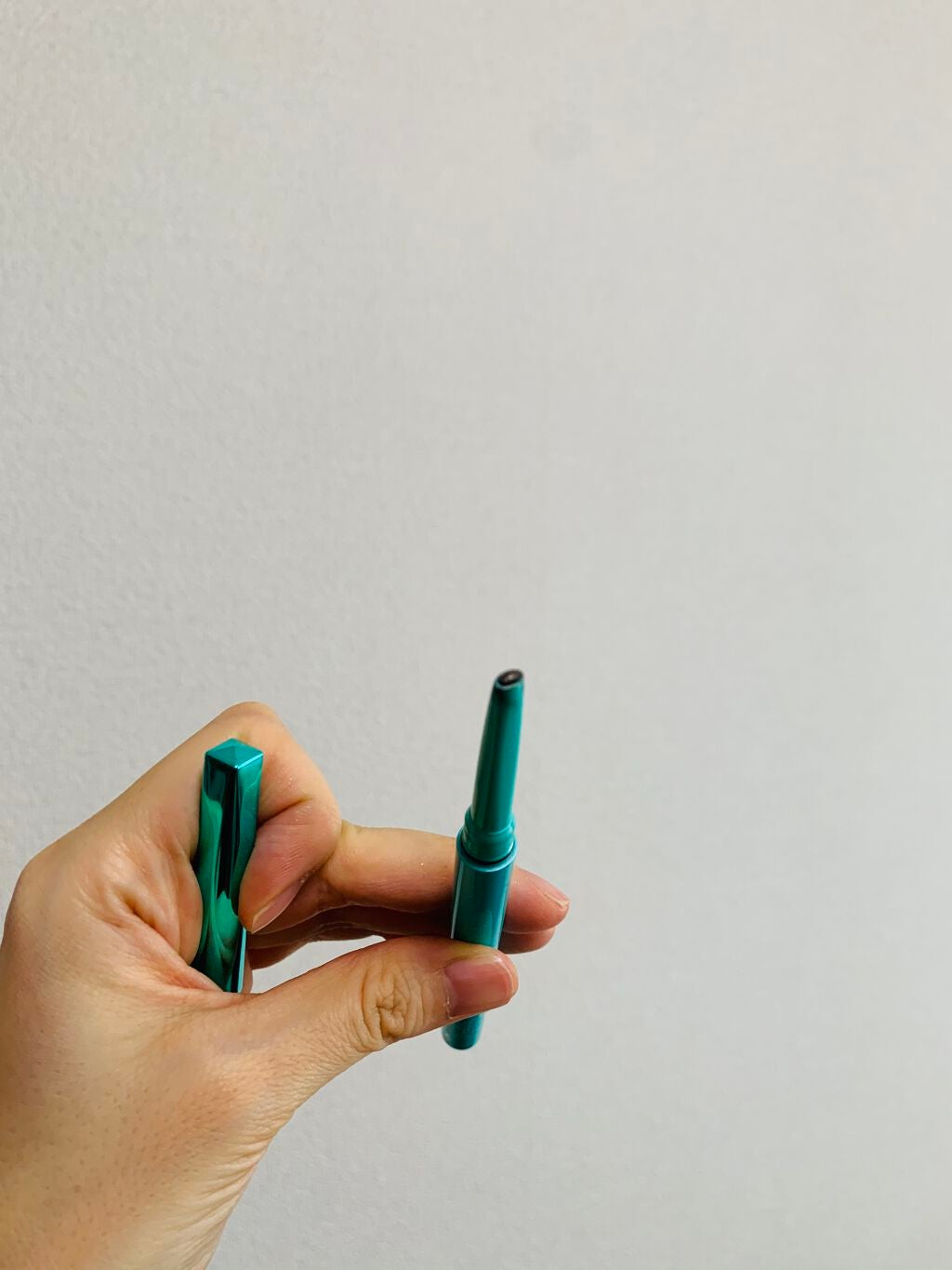 「密着アイライナー」クリームペンシル/デジャヴュ/ペンシルアイライナーを使ったクチコミ(2枚目)