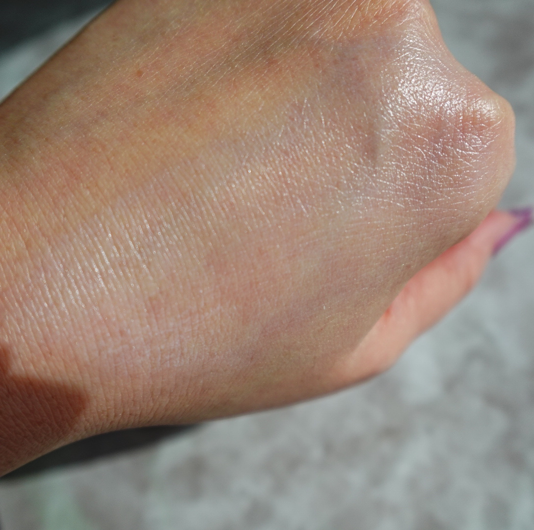 スキンプロテクトベース＜皮脂くずれ防止＞ 超オイリー肌用 本体25ml/プリマヴィスタ/化粧下地を使ったクチコミ（3枚目）