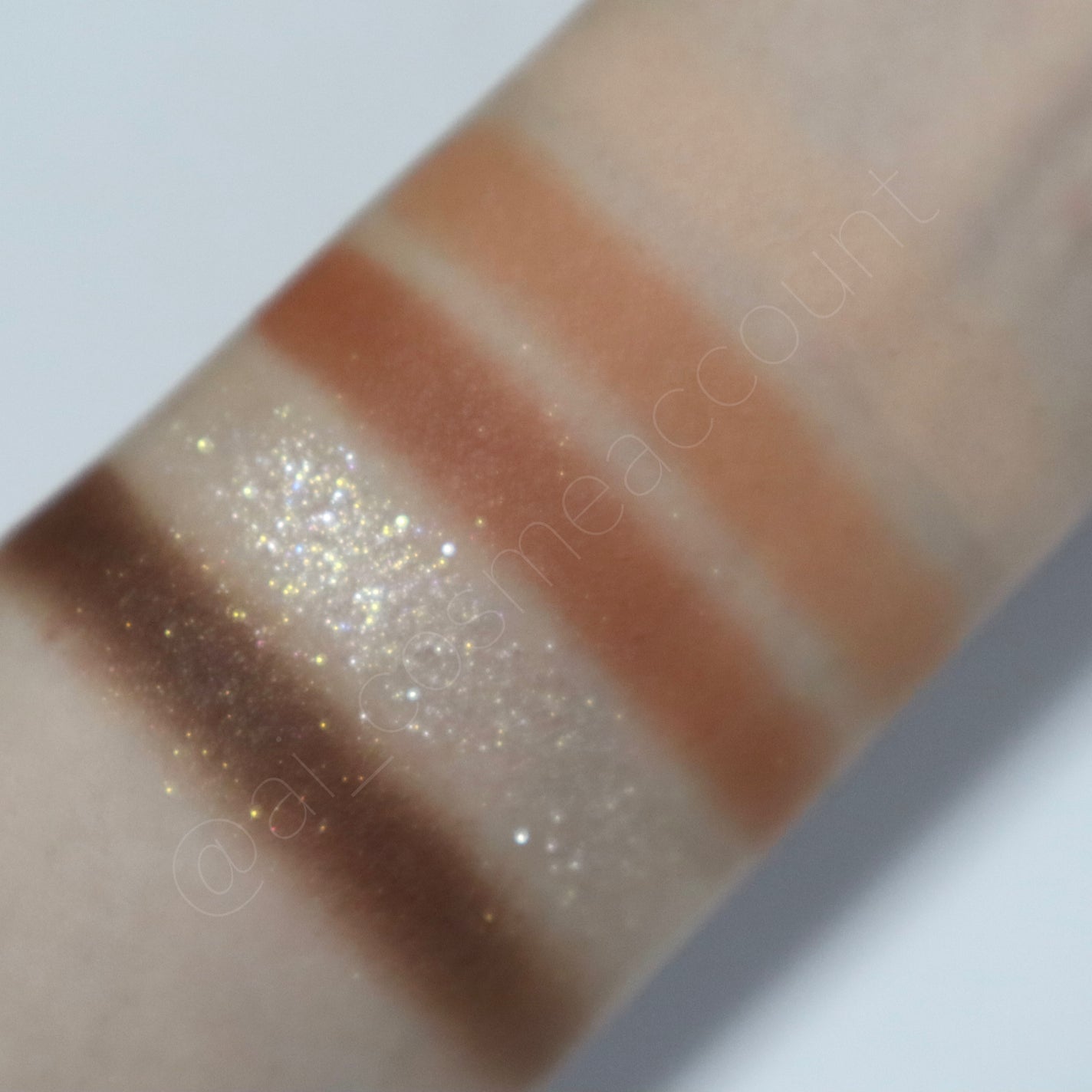 ニューデップスアイシャドウパレット/hince/アイシャドウパレットを使ったクチコミ(2枚目)