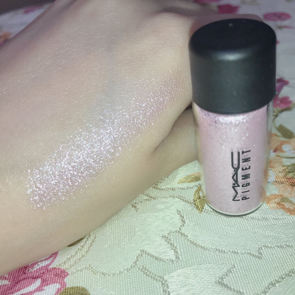 ピグメント キッシュマス(ミニ)/M・A・C/単色アイシャドウを使ったクチコミ（3枚目）