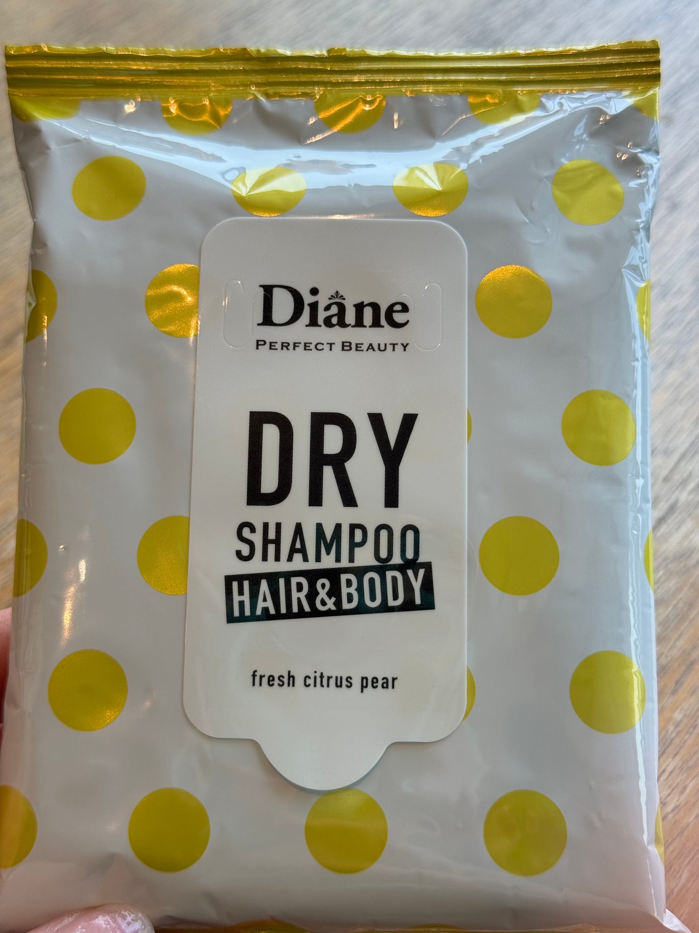 ドライシャンプーシート ヘア&ボディ フレッシュシトラスペアの香り/ダイアン/ボディシートを使ったクチコミ(2枚目)