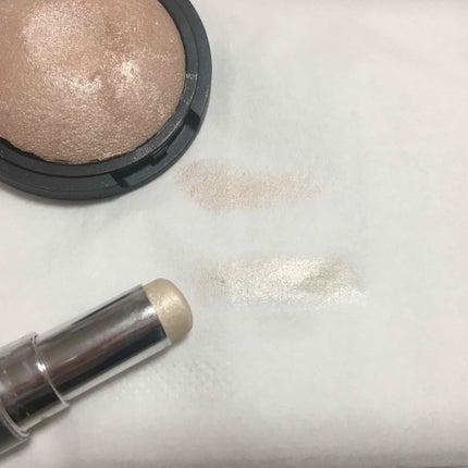 ベイクドハイライター/e.l.f. Cosmetics/パウダーハイライトを使ったクチコミ(2枚目)