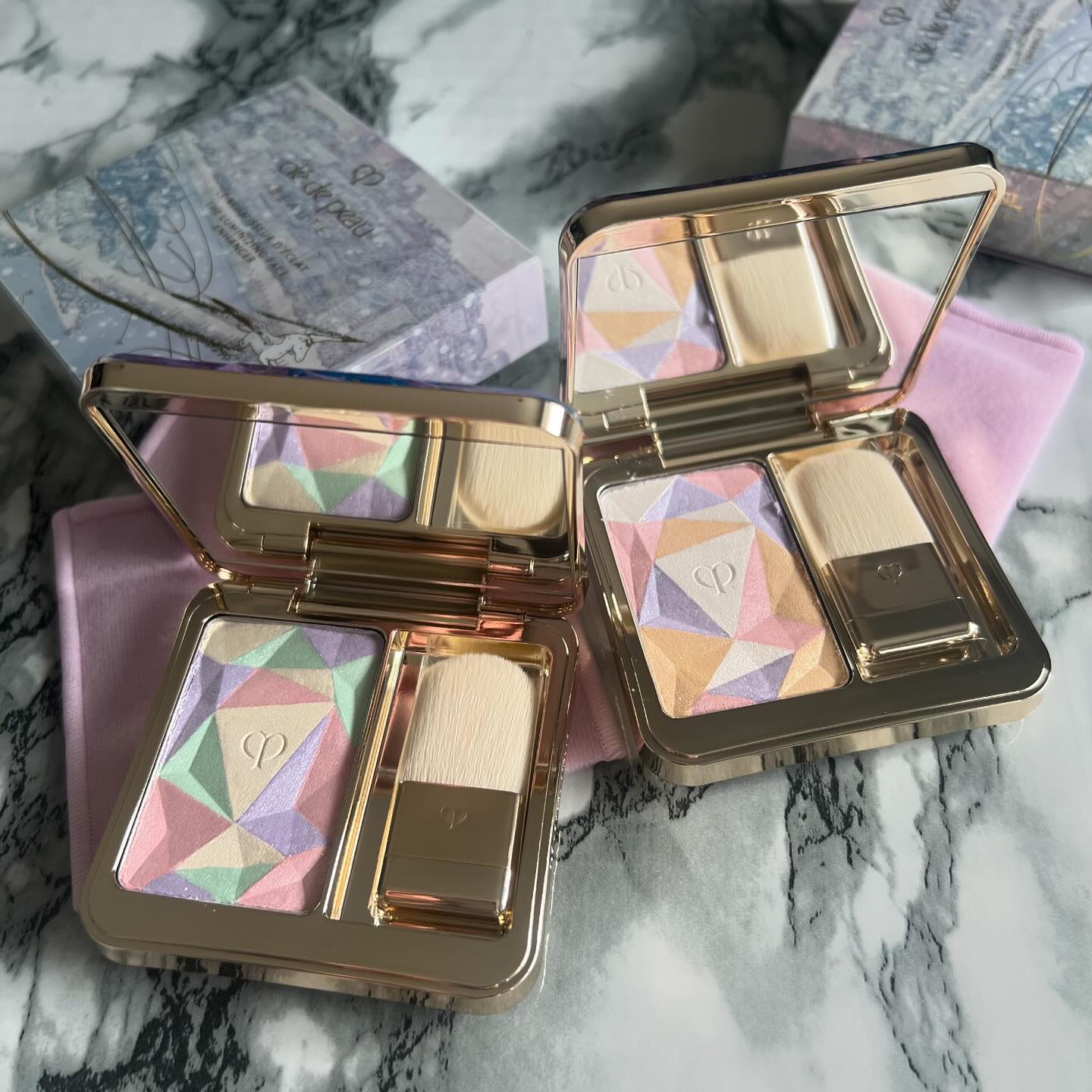 ル・レオスールデクラ /クレ・ド・ポー ボーテ/パウダーハイライトを使ったクチコミ（2枚目）