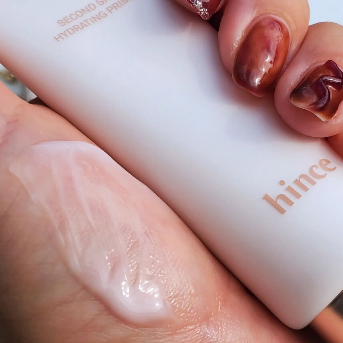 セカンドスキンハイドレイティングプライマー/hince/化粧下地を使ったクチコミ（3枚目）