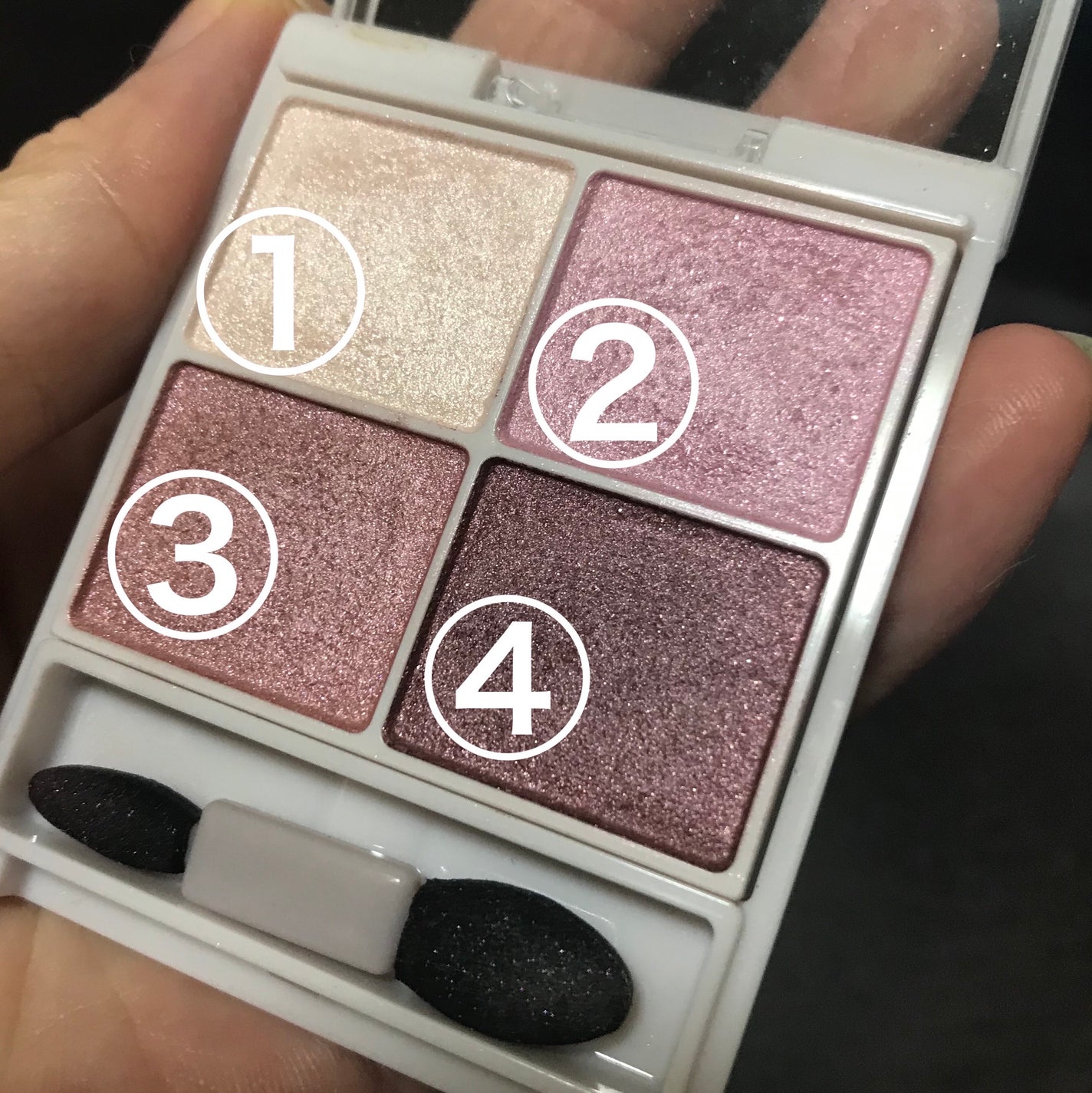 シルキースフレアイズ/キャンメイク/アイシャドウパレットを使ったクチコミ(2枚目)