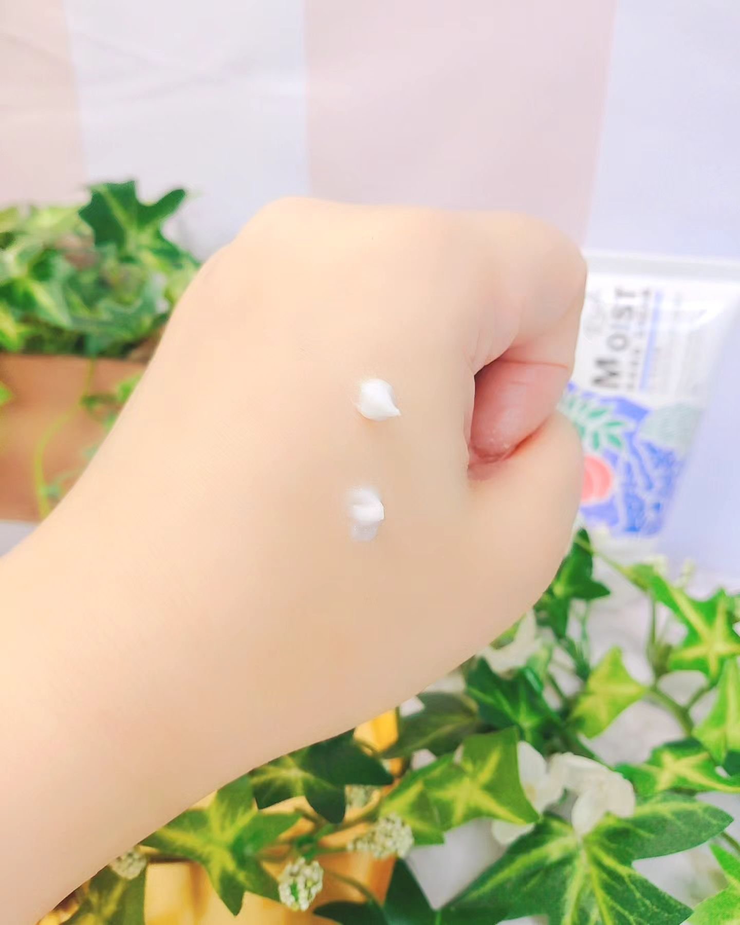 ももの花 リッチモイストハンドクリーム ふんわりラベンダーの香り/オリヂナル/ハンドクリームを使ったクチコミ（2枚目）