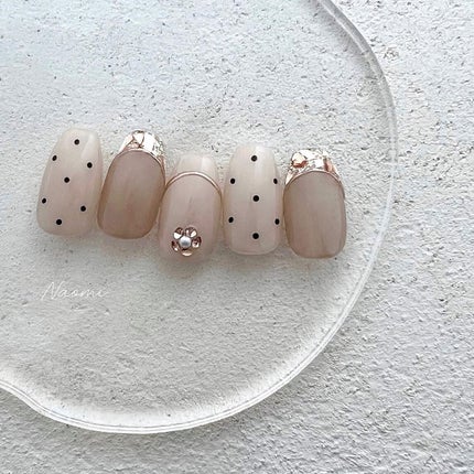 naomi on LIPS 「ドットとガラスフレンチ❤︎@fuekigel.jpのカラーは一..」(1枚目)