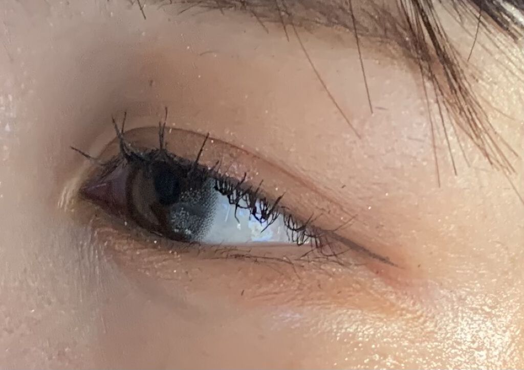 ダズルシャドウ/M・A・C/単色アイシャドウを使ったクチコミ（2枚目）