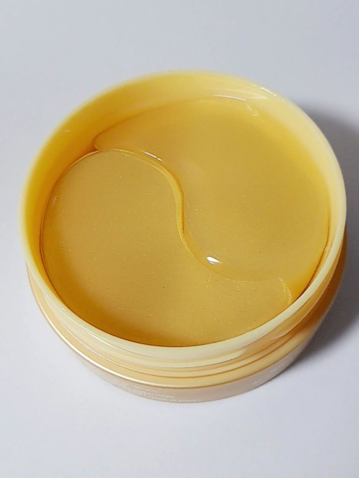 ゴールドハイドロゲルアイパッチ/Petitfee/シートマスク・パックを使ったクチコミ（2枚目）