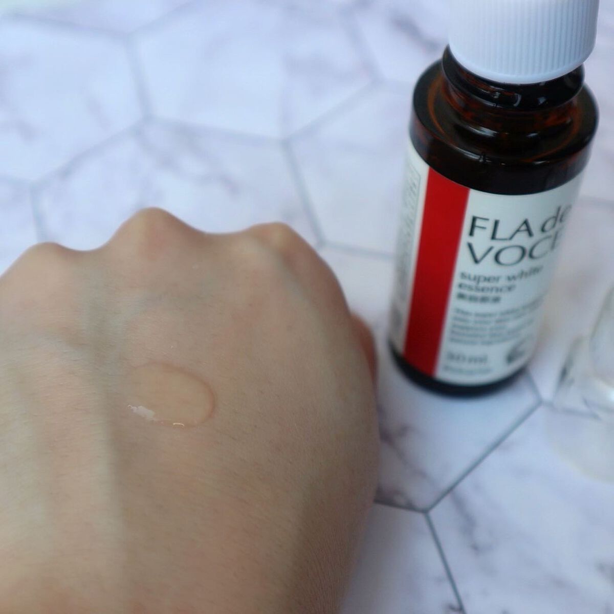 chapi❤︎ on LIPS 「スーパーホワイト美容原液✨3種のフラーレンと幹細胞配合の美容原..」(3枚目)