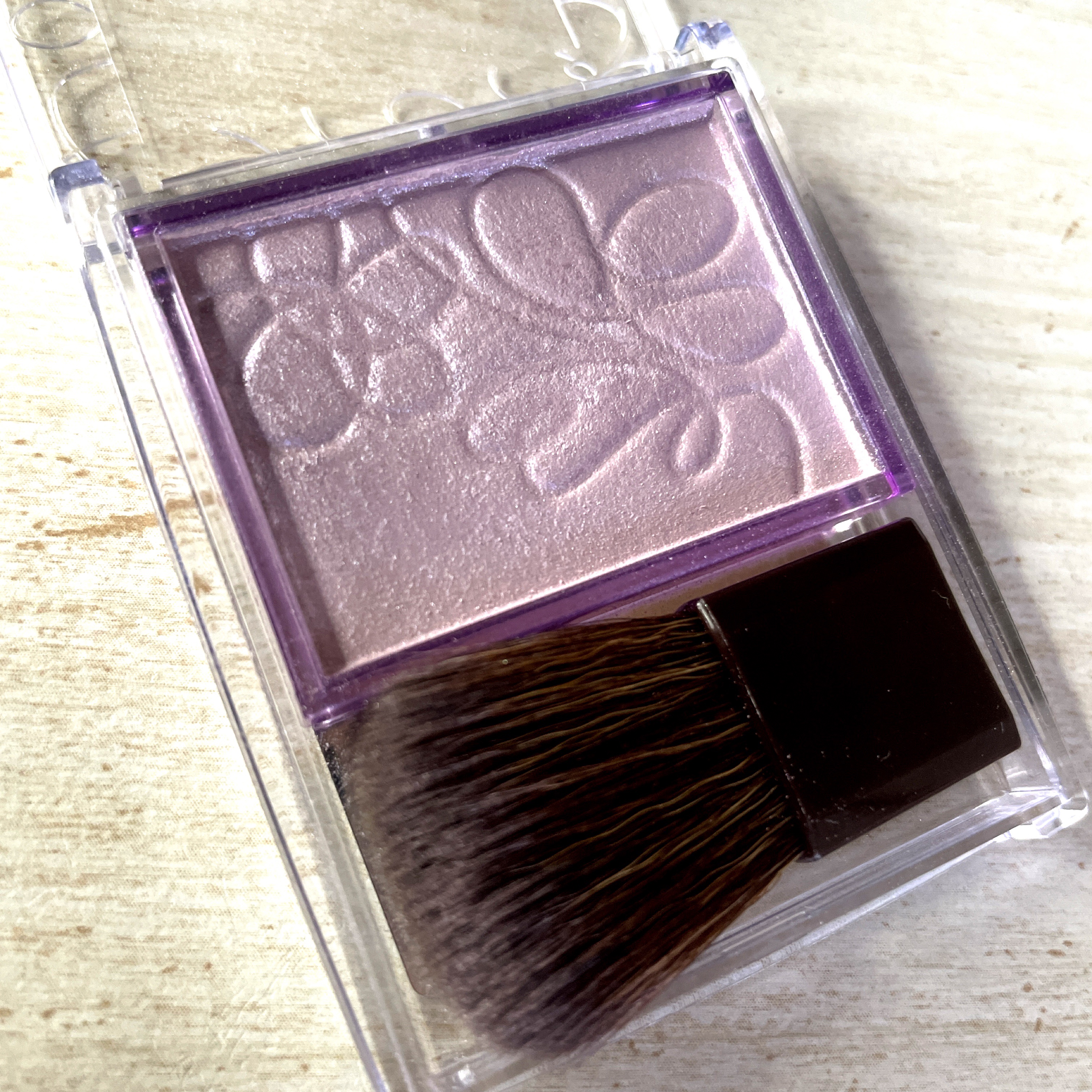 パールグロウニュアンサー/CEZANNE/パウダーハイライトを使ったクチコミ（2枚目）