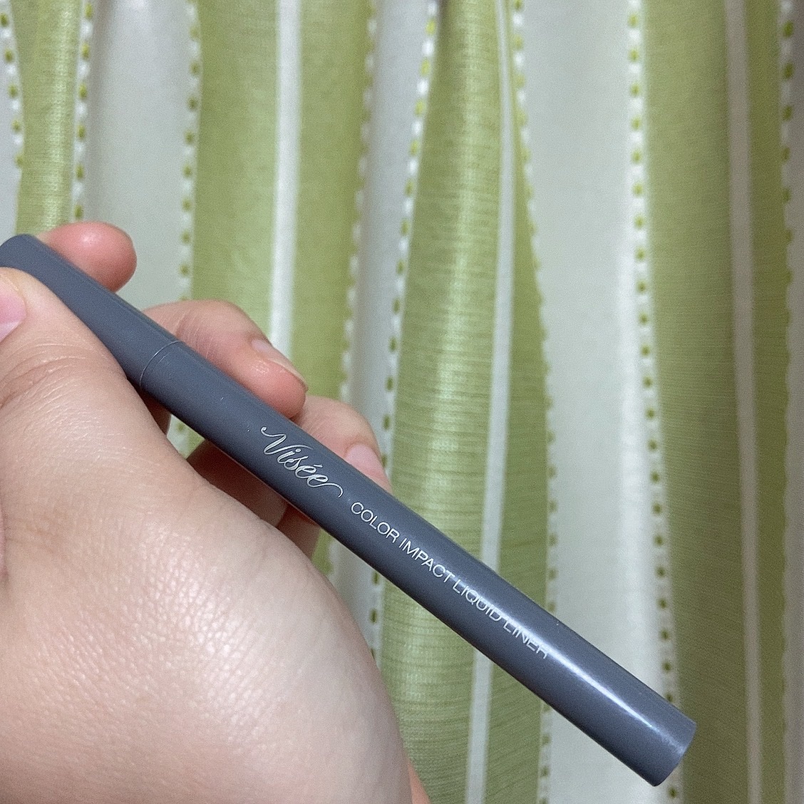 カラーインパクト リキッドライナー GY002(限定)/Visée/リキッドアイライナーを使ったクチコミ（1枚目）