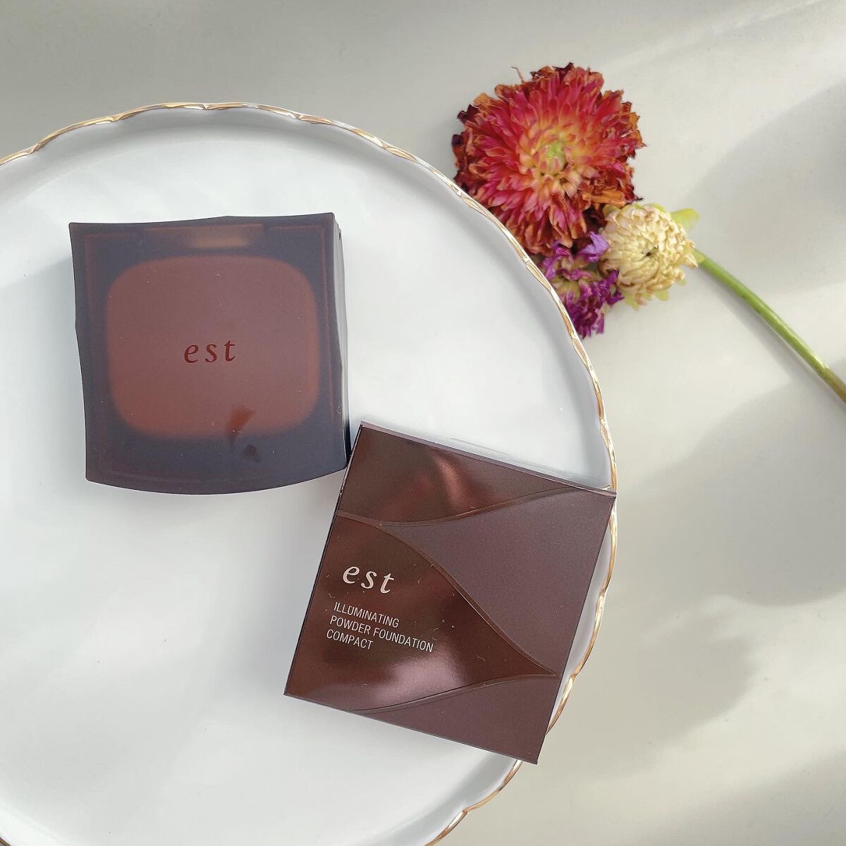 イルミネーティング パウダーファンデーション/est/パウダーファンデーションを使ったクチコミ(1枚目)