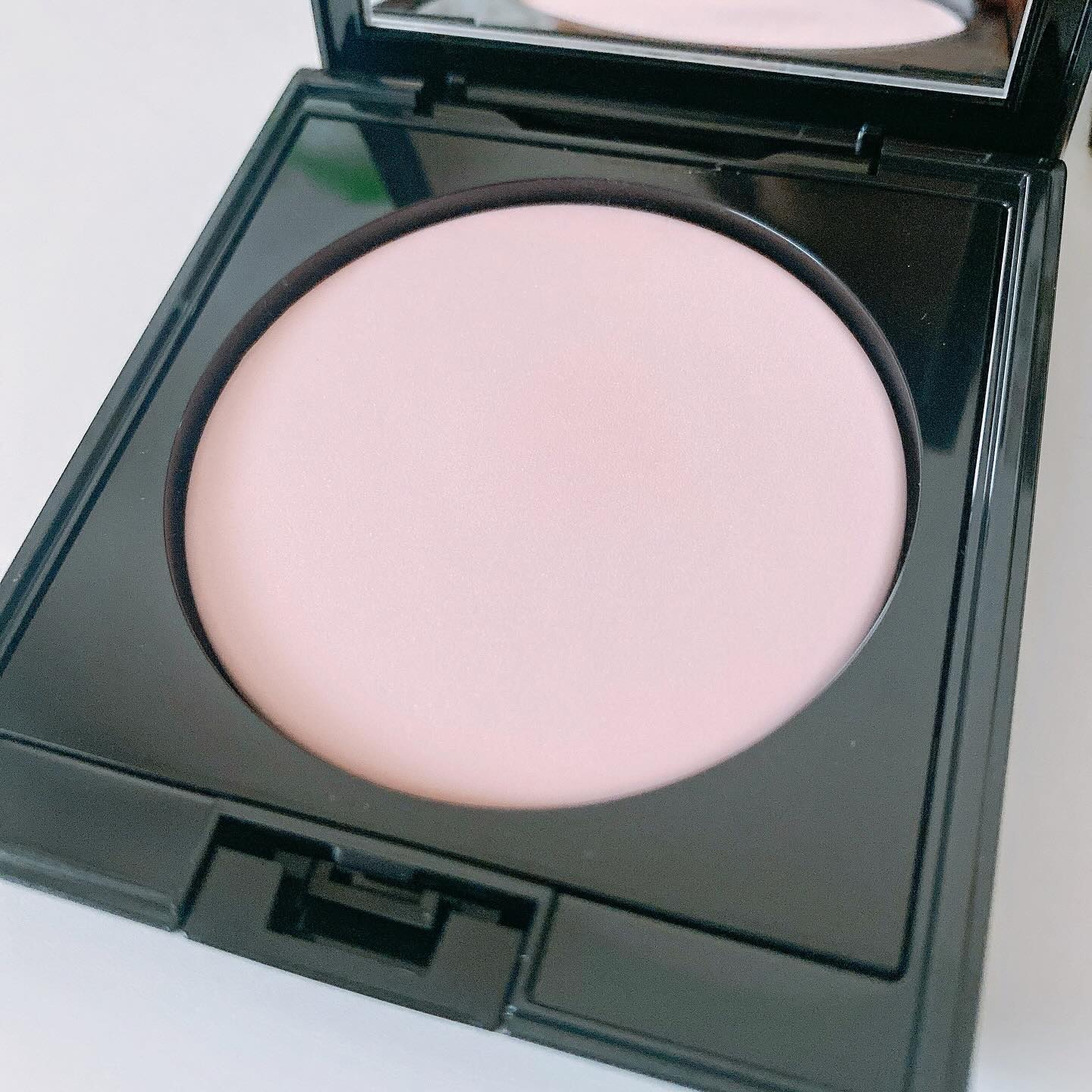 アディクション スキンリフレクト セッティングパウダー/ADDICTION/プレストパウダーを使ったクチコミ（3枚目）