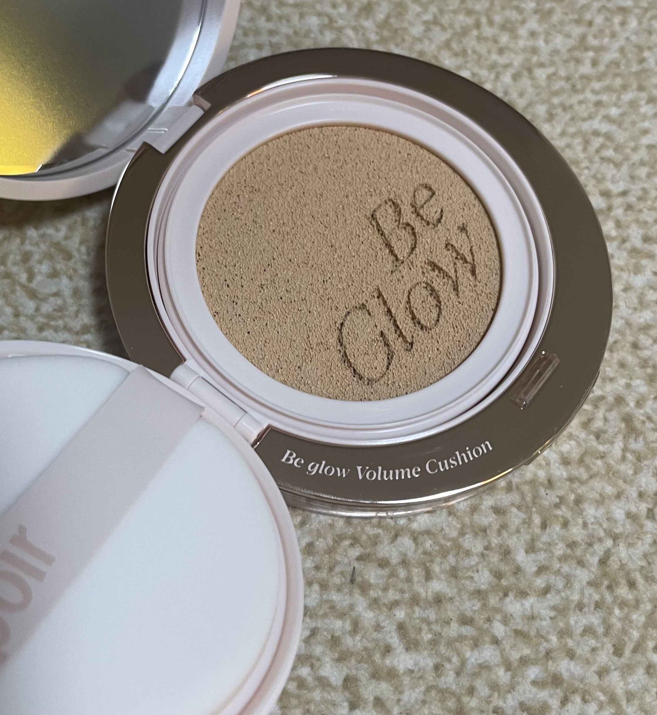 エスポア ビーグロー ボリュームクッション 23 ベージュ/espoir/クッションファンデーションを使ったクチコミ（2枚目）