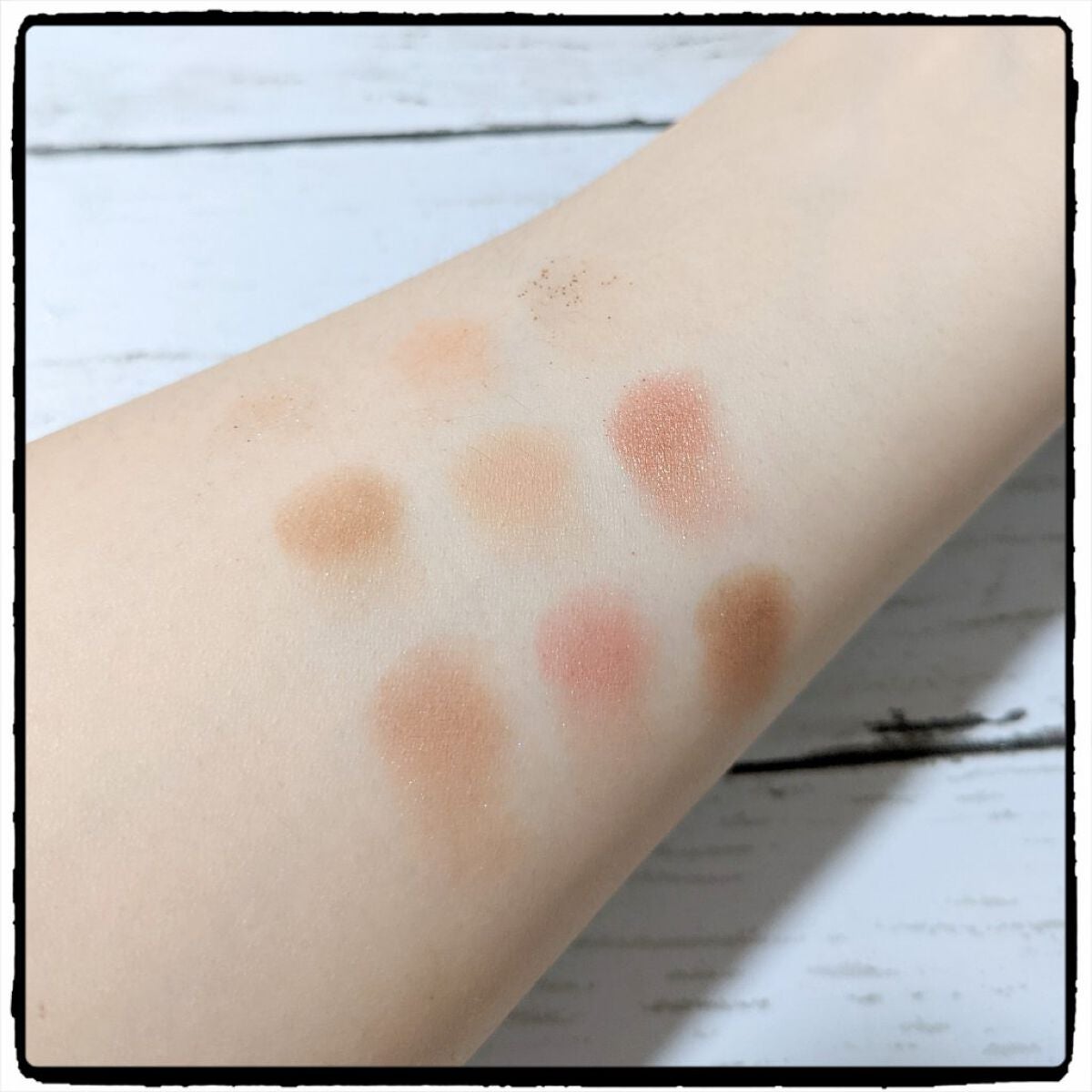 ソフトクレイビームアイシャドウパレット/AMIOK/ジェル・クリームアイシャドウを使ったクチコミ(4枚目)
