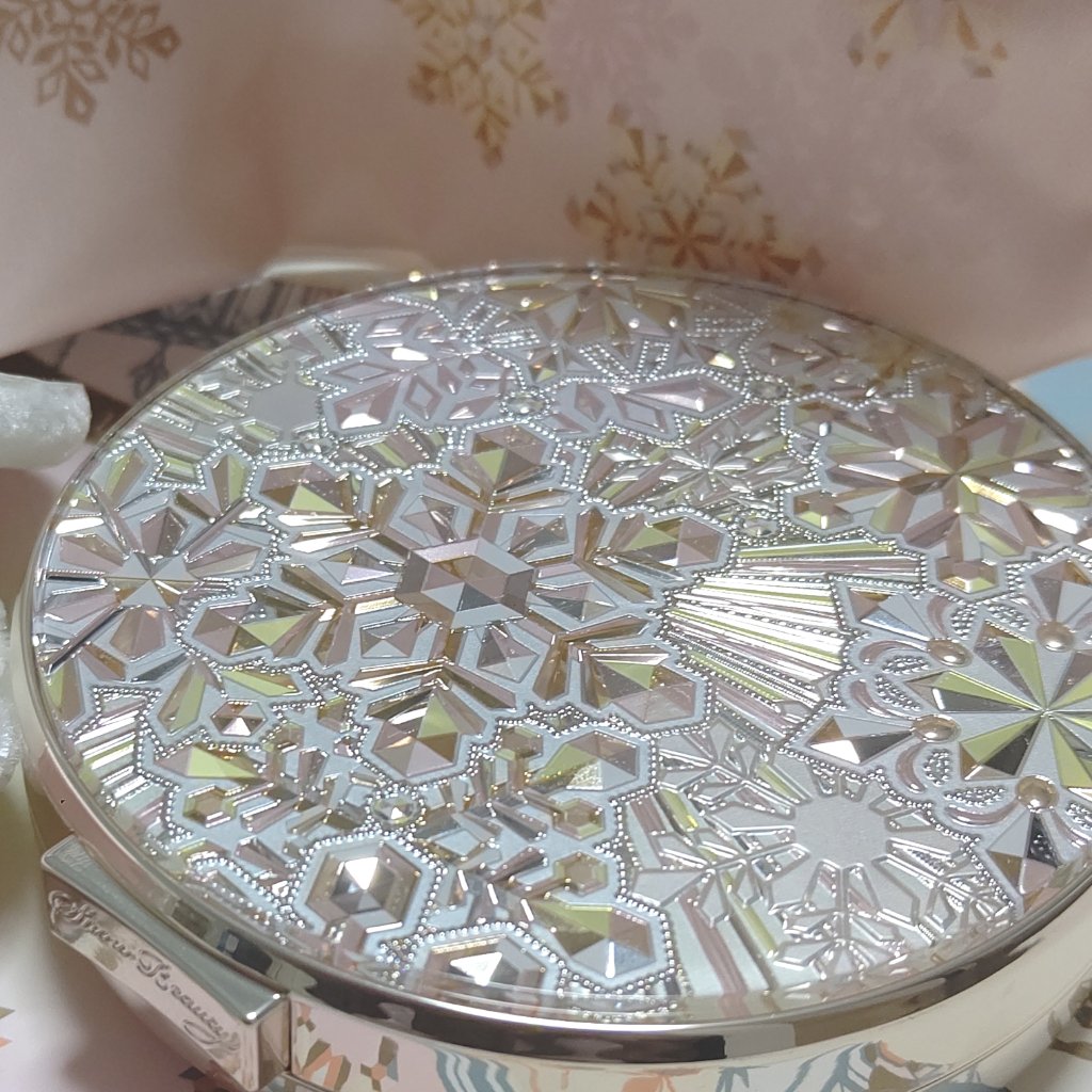 スノービューティー2023 薬用美白スキンケアパウダー/スノービューティー/プレストパウダーを使ったクチコミ（2枚目）