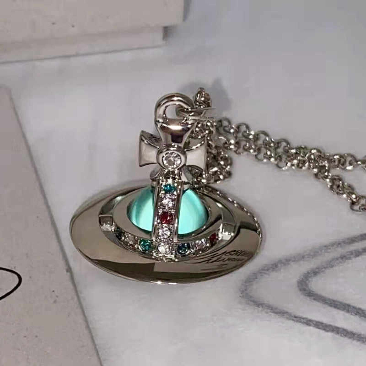 試してみた】ノーティ アリス オードパルファム Vivienne Westwoodの