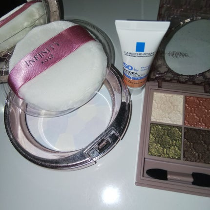 ロイヤルフラワーコレクション VIII コンパクトパウダー/インフィニティ/プレストパウダーを使ったクチコミ(2枚目)