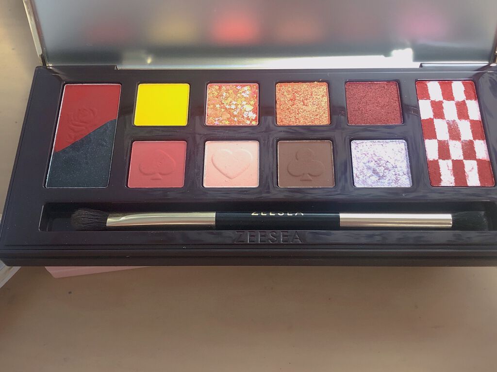 アリスドリームランドシリーズ 12色アイシャドウパレット（ZEESEA×大英博物館）/ZEESEA/アイシャドウパレットを使ったクチコミ（3枚目）