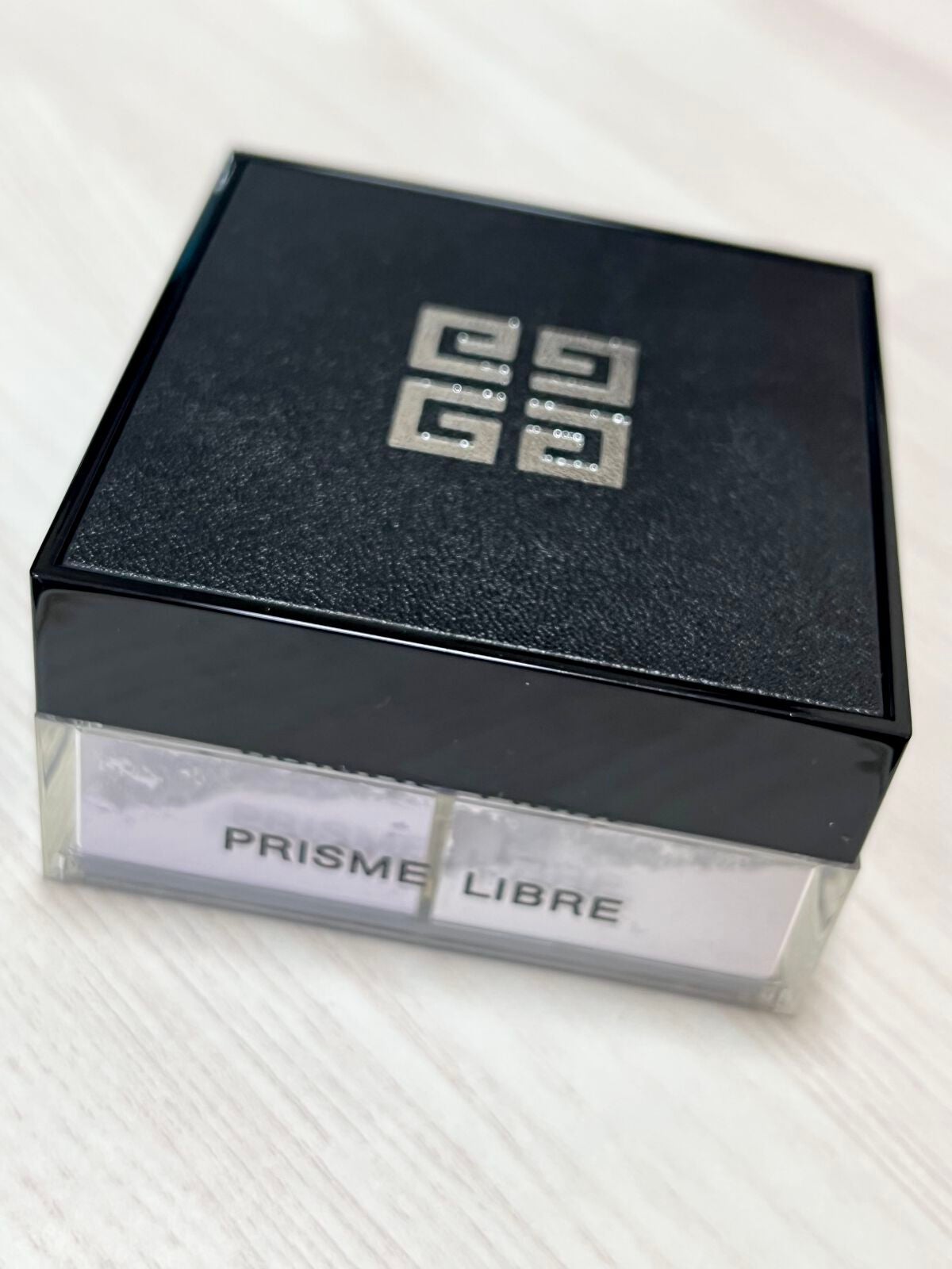 プリズム・リーブル/GIVENCHY/ルースパウダーを使ったクチコミ(2枚目)