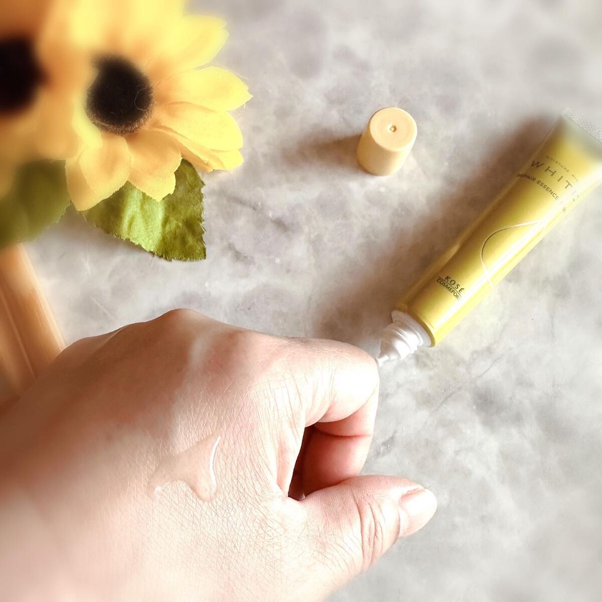 モイスチュアマイルドホワイトリペアエッセンス C100/モイスチュアマイルド ホワイト/美容液を使ったクチコミ(3枚目)