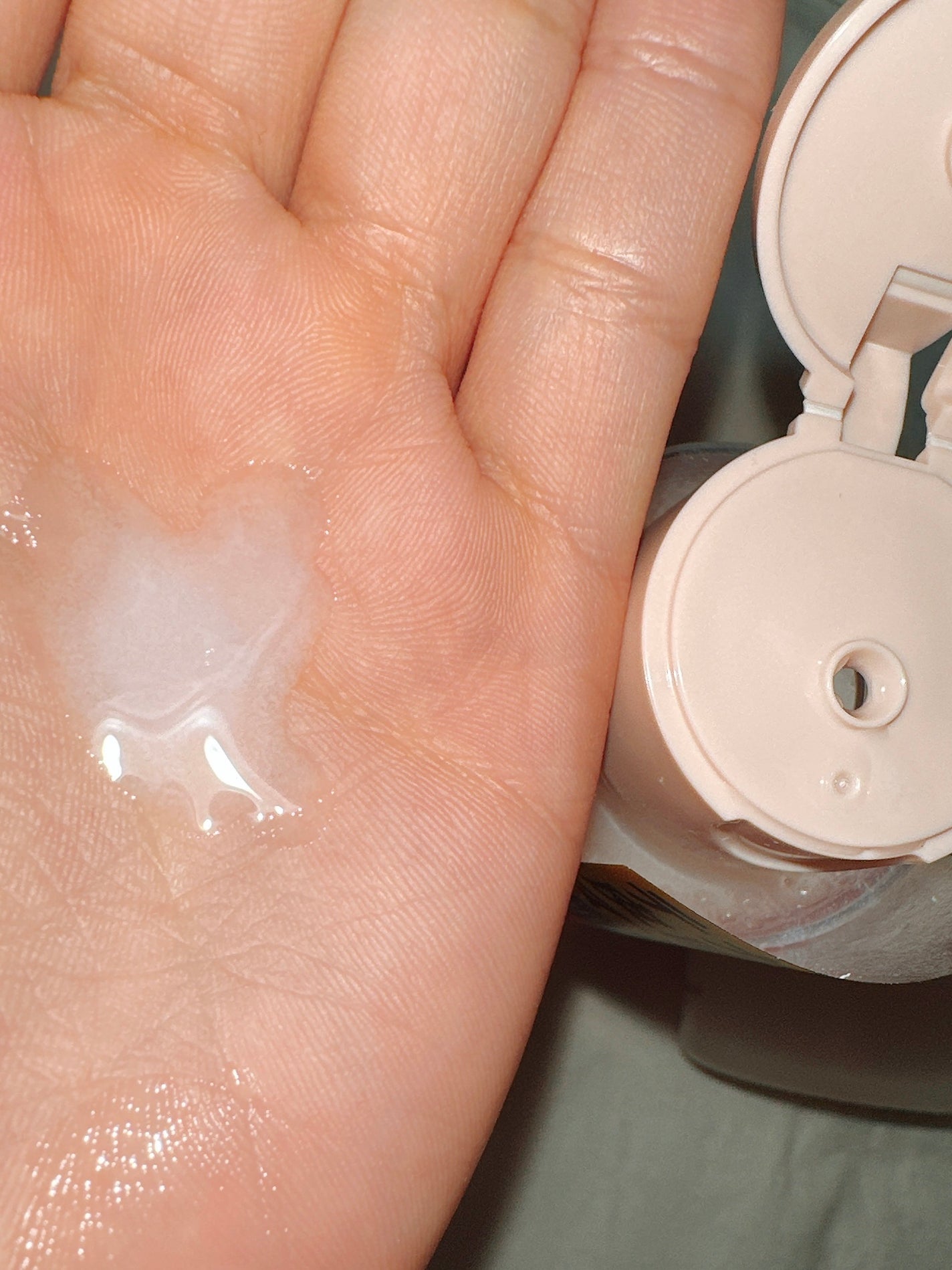 カラミー カラミンノーセバムジェル/Calamee/フェイスクリームを使ったクチコミ(4枚目)