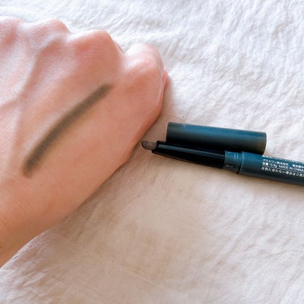 ツートンカラーアイブロウペンシル/GENE TOKYO/アイブロウペンシルを使ったクチコミ(2枚目)