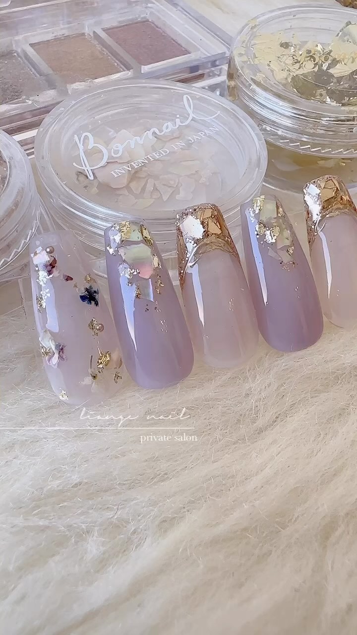 #ネイル,#大人ニュアンスネイル,#ニュアンスネイル,#ジェルネイル,#ミラーネイル,#シェルネイル,#春ネイル,#押し花ネイルのネイルデザイン