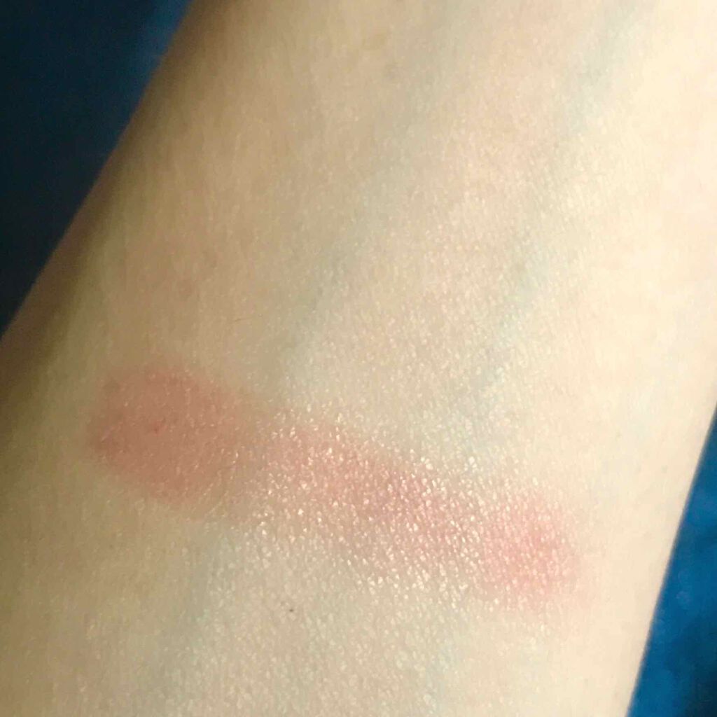 ローズ アミュレット ルージュ/AMRITARA/口紅を使ったクチコミ(3枚目)