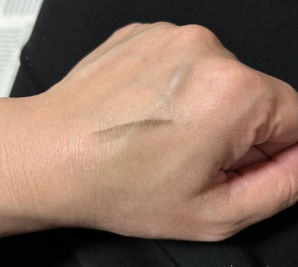 GENE TOKYO ツートンカラーアイブロウペンシルのクチコミ「GENE TOKYO
ツートンカラーアイブロウペンシル06
ベージュ系ブラウンの髪に
ツート.....」(3枚目)