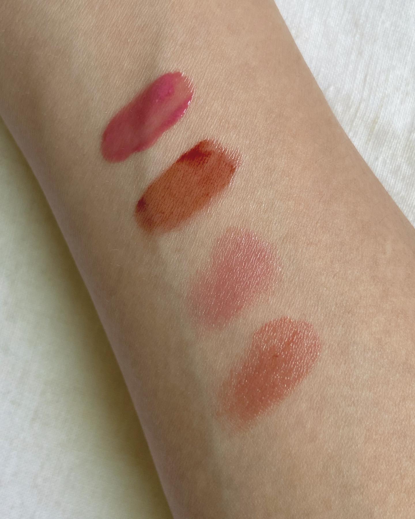 ボンディンググロウリップスティック/Laka/口紅を使ったクチコミ（2枚目）