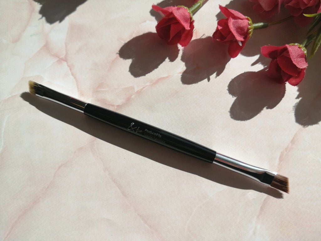 ダブルエンドアイブロウブラシ熊野筆/&be/メイクブラシを使ったクチコミ(2枚目)