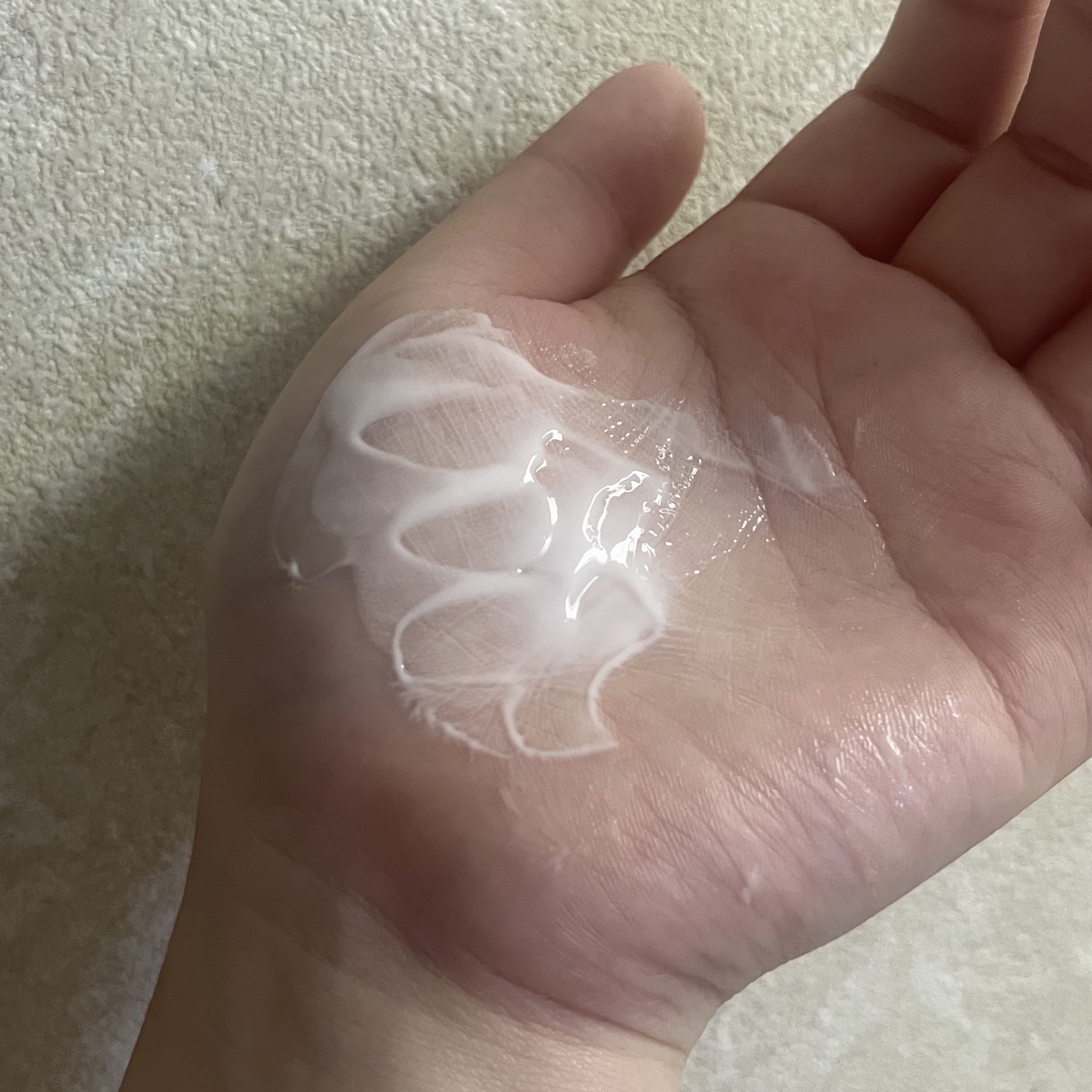 カラミー カラミンノーセバムジェル/Calamee/フェイスクリームを使ったクチコミ（3枚目）