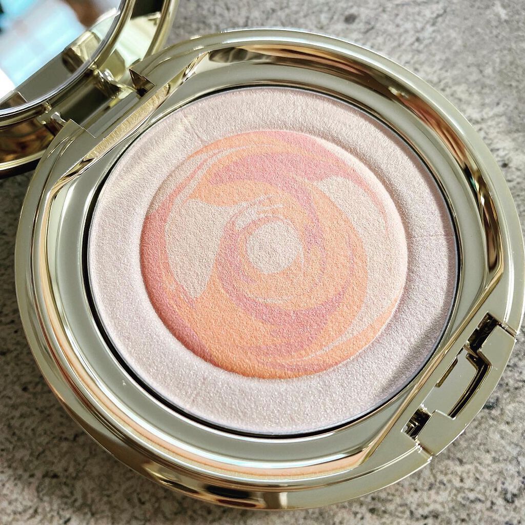 ブリス オーラ/Elégance/パウダーチークを使ったクチコミ(2枚目)