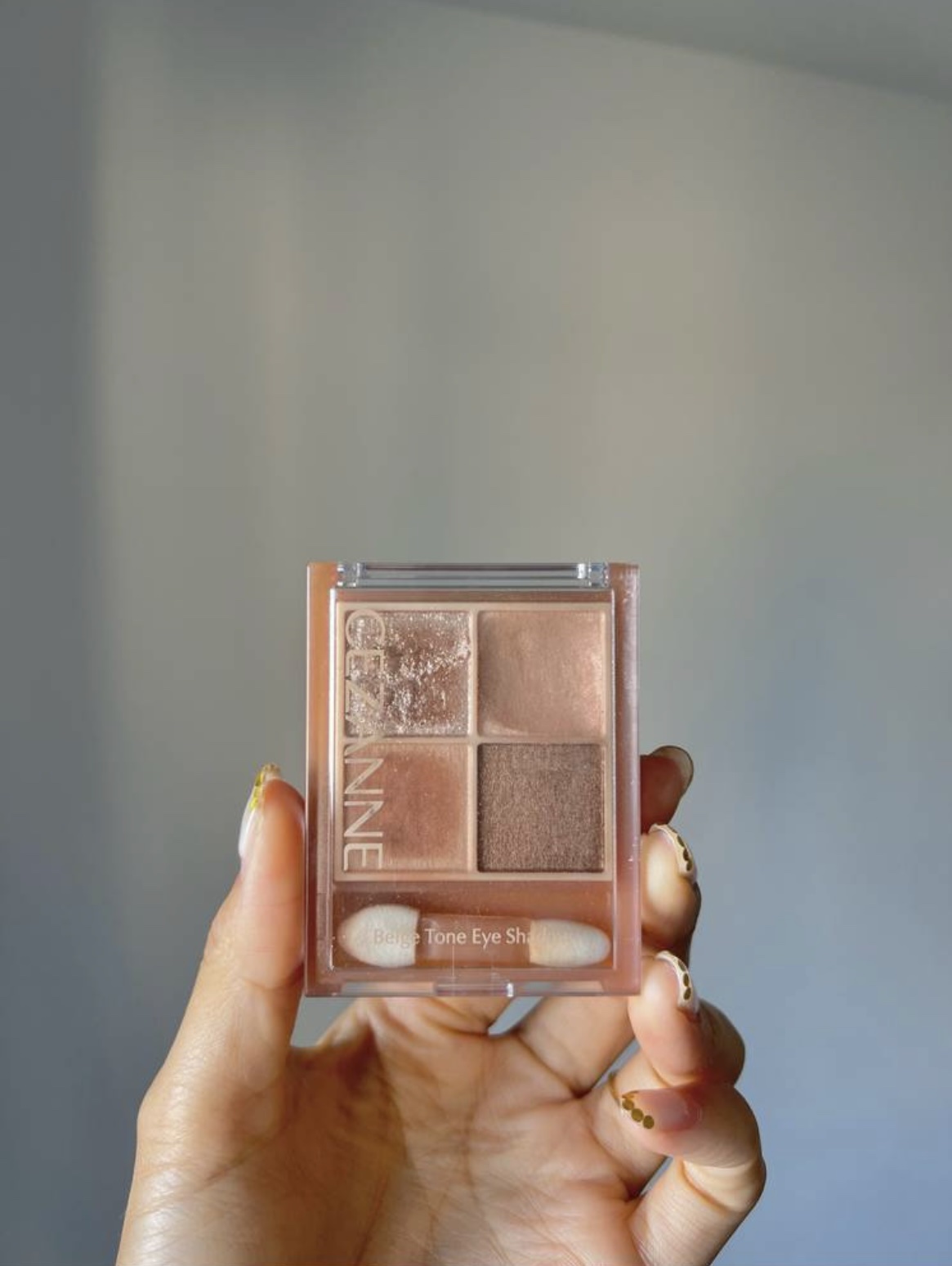 ベージュトーンアイシャドウ/CEZANNE/アイシャドウパレットを使ったクチコミ（1枚目）